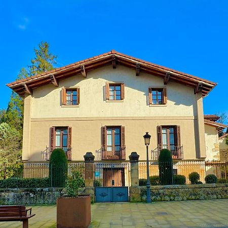 Hotel Konbenio Amorebieta-Etxano Exterior photo